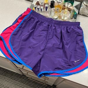Nike Tempo Running Shorts - Ladies XL